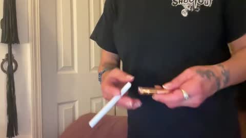 Tori online show from 11.28.25