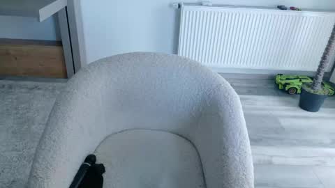 Snapshot of deidi_sweet chatting on 04.27.26 Di online show from 04.27.26