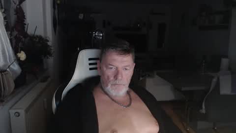 deinprinz2312 online show from 10.11.25