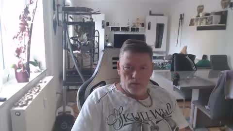 deinprinz2312 online show from 10.20.25