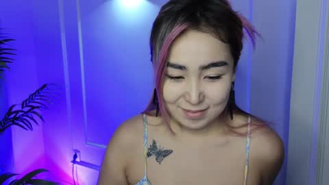 sexy bimbo little kitty asian misstress quen princes sexy girl you can just call me pleasure online show from 12.14.24