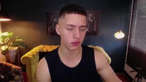 Snapshot of deivid_parker chatting on 09.23.25 Deivid online show from 09.23.25