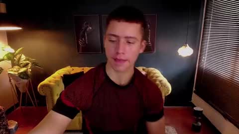 Snapshot of deivid_parker chatting on 10.14.25 Deivid online show from 10.14.25