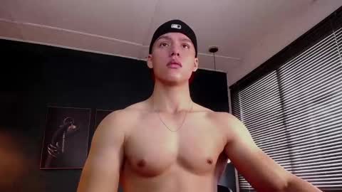 Snapshot of deivid_parker chatting on 11.10.25 Deivid online show from 11.10.25