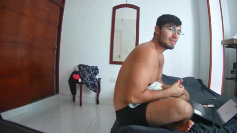 Snapshot of deividellobo chatting on 01.24.25 deividellobo online show from 01.24.25