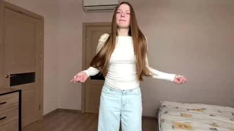 Snapshot of dejameneal chatting on 02.19.26 Mila online show from 02.19.26