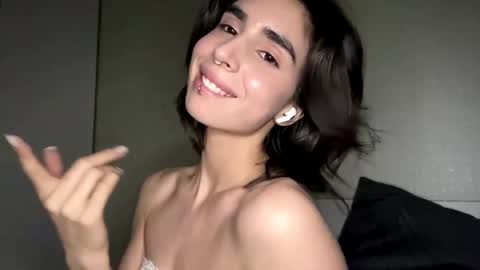 Mila online show from 05.24.26