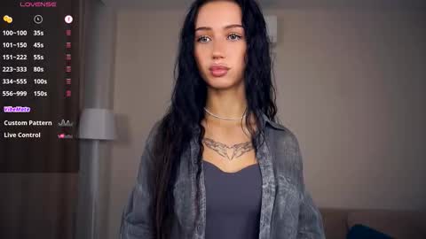 Snapshot of delanakimbral chatting on 09.10.25 Hello everyone Im Tessa Make yourself comfortable. Were going to have fun together online show from 09.10.25