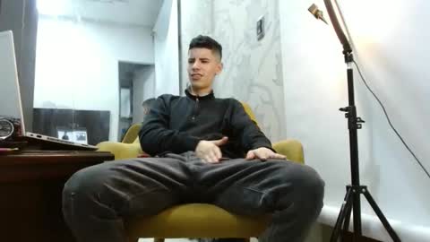 delglo online show from 10.03.25