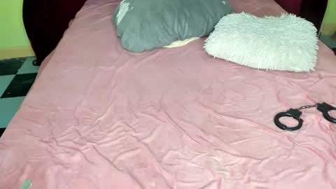 deli_la online show from 10.28.25