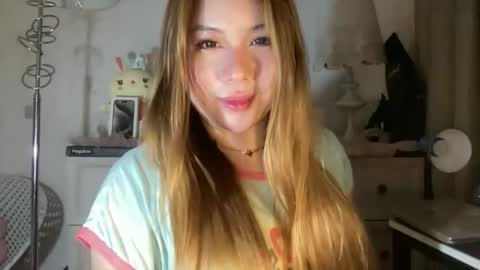 Snapshot of delicious_iya69 chatting on 09.19.25 iyalicious online show from 09.19.25
