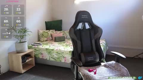 Kitty online show from 10.28.25