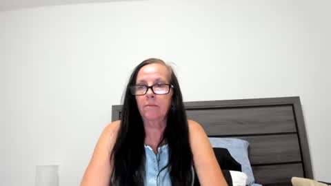 Delicious Peach Goddess online show from 09.12.25