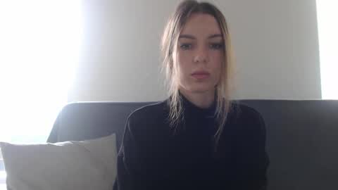 Aurora online show from 10.03.25