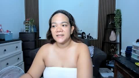Snapshot of delightfulcurvy chatting on 10.23.25 delightfulcurvy online show from 10.23.25