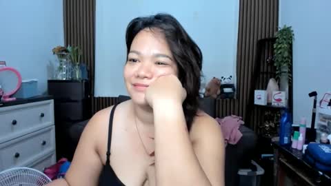 Snapshot of delightfulcurvy chatting on 11.12.25 delightfulcurvy online show from 11.12.25