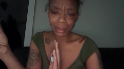 Snapshot of delightfuldark chatting on 01.05.26 delightfuldark online show from 01.05.26