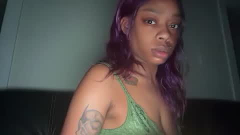 Snapshot of delightfuldark chatting on 01.18.26 delightfuldark online show from 01.18.26