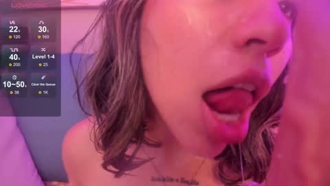 Snapshot of delilah_fix chatting on 02.08.25 della online show from 02.08.25