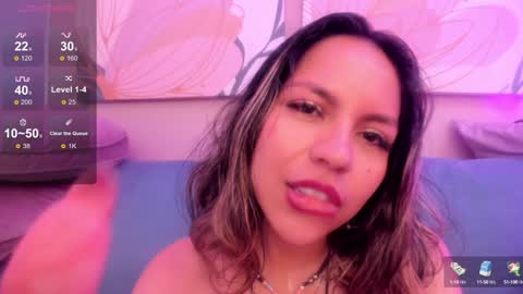 Snapshot of delilah_fix chatting on 02.08.25 della online show from 02.08.25