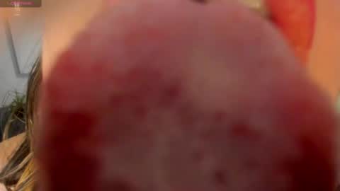 Snapshot of delilah_fix chatting on 02.21.25 della online show from 02.21.25