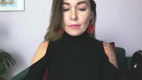 delilah_sweet online show from 02.12.26