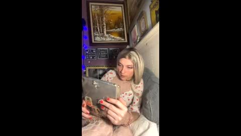 Snapshot of delilahandjuju chatting on 06.11.26 Delilah Juju online show from 06.11.26