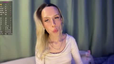 Della online show from 02.22.26