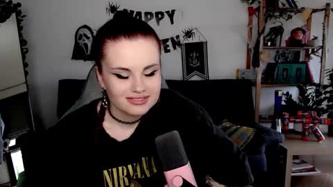 dellacrush_ online show from 11.03.25