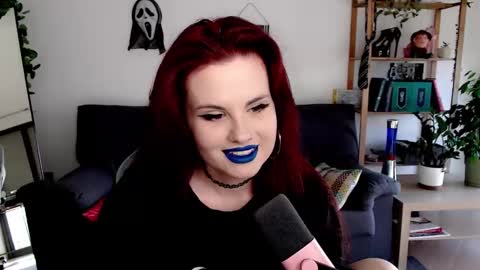 dellacrush_ online show from 11.11.25