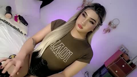 Chesca online show from 02.24.25