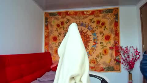 Snapshot of demeter__ chatting on 09.18.25 demeter__ online show from 09.18.25