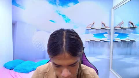 DEMI online show from 04.11.26