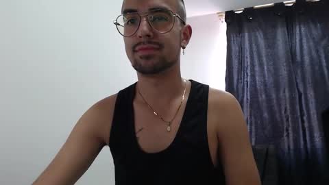 Snapshot of demian_val_4 chatting on 02.06.25 demian_val_4 online show from 02.06.25