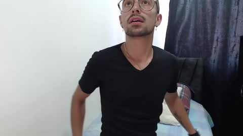 Snapshot of demian_val_4 chatting on 02.08.25 demian_val_4 online show from 02.08.25