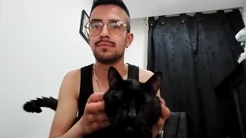 Snapshot of demian_val_4 chatting on 12.01.25 demian_val_4 online show from 12.01.25