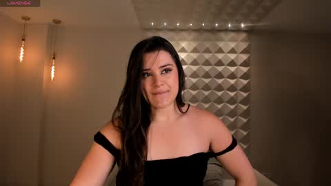 Snapshot of deminova chatting on 04.17.26 DEMI NOVA online show from 04.17.26