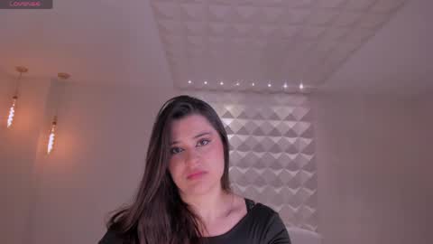 Snapshot of deminova chatting on 04.18.26 DEMI NOVA online show from 04.18.26
