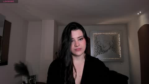 Snapshot of deminova chatting on 04.23.26 DEMI NOVA online show from 04.23.26