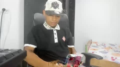 Snapshot of demol_latin chatting on 12.23.24 MASTER DAV online show from 12.23.24