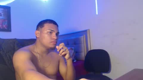 Snapshot of demol_latin chatting on 11.18.25 MASTER DAV online show from 11.18.25