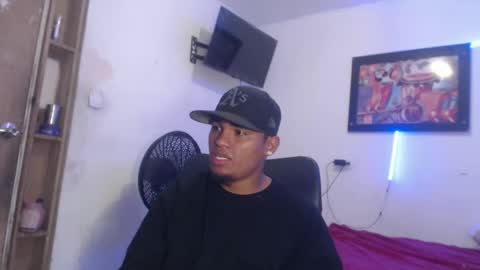 Snapshot of demol_latin chatting on 12.15.25 MASTER DAV online show from 12.15.25