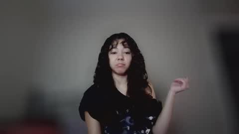 Snapshot of demoness_aurora chatting on 04.14.26 demoness_aurora online show from 04.14.26