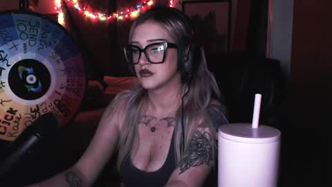 Snapshot of demongf chatting on 05.20.26 Demoness Mina online show from 05.20.26