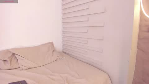 demy_ruiz online show from 02.24.25