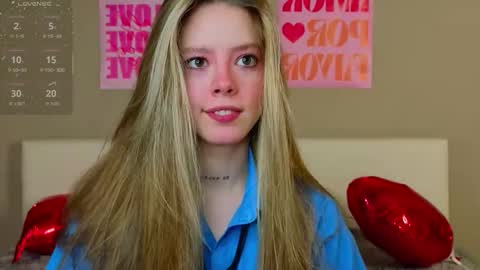 Snapshot of denaebeste chatting on 02.16.26 Emma online show from 02.16.26