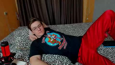 Snapshot of deni_boy99 chatting on 02.09.26 Deni online show from 02.09.26