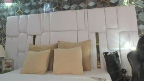 Denisse Khan online show from 04.01.26