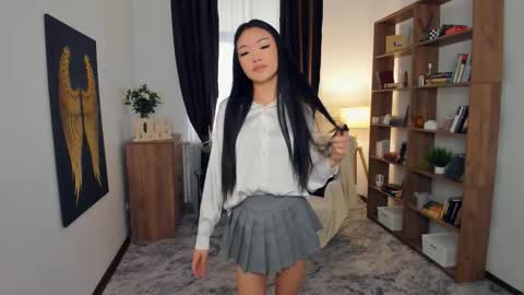 Mikky online show from 11.11.25