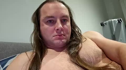 Snapshot of dennis210586 chatting on 02.28.25 dennis210586 online show from 02.28.25